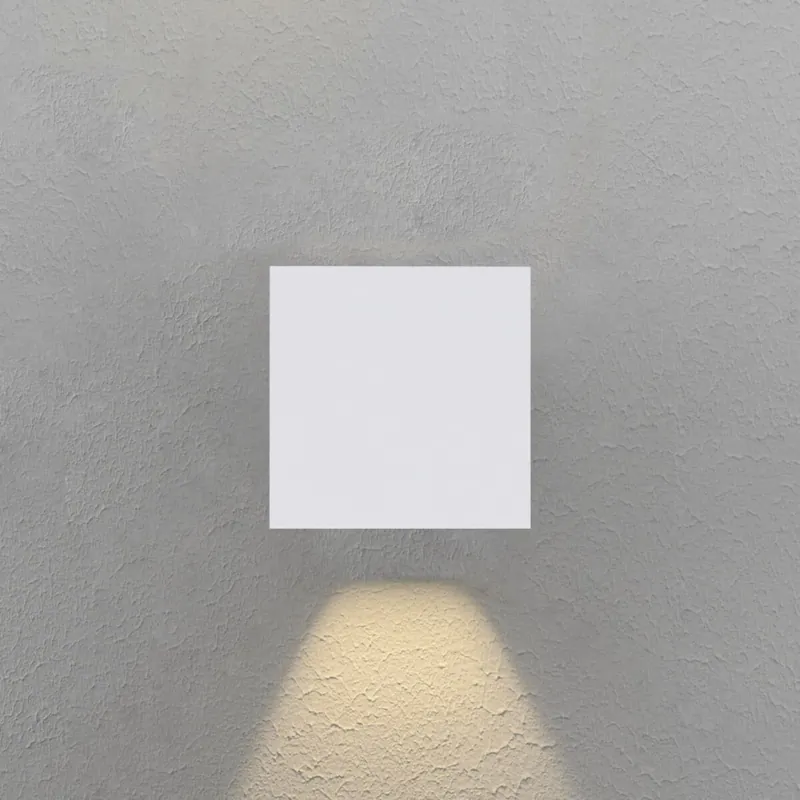 CUBE I Vägglampa 10cm 3000K Vit Rea